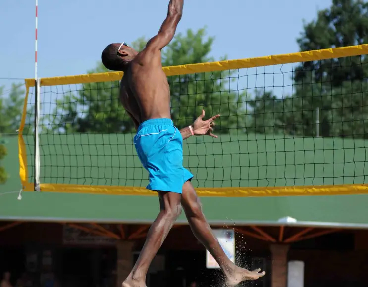 Beach volleyball net