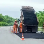 Bituminous and high-temperature materials tarpaulin lorry cover. Black. Round eyelets 17 mm - cod.CBHTN-17T