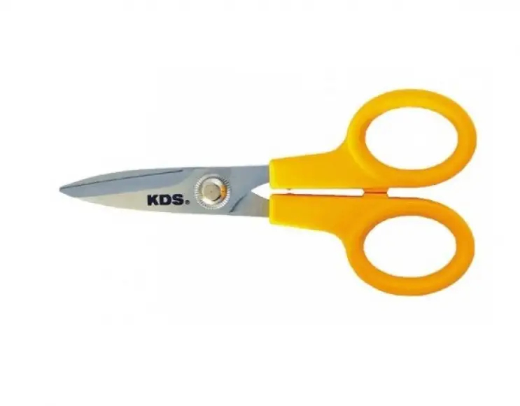 Scissors for cutting ropes and cutting nets