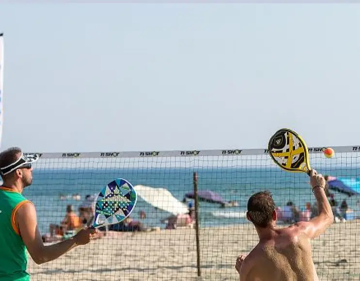 Beach tennis net with personalized print