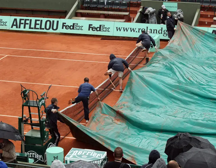 Waterproof 400 g PVC tarpaulin for tennis court protection
