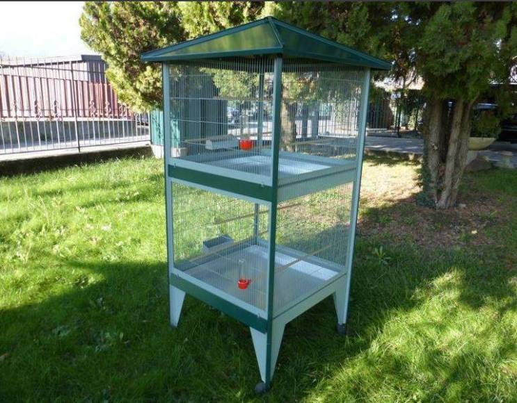 Square aviary cm. 71 x 71 h. cm. 175