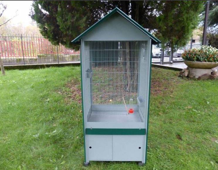 Rectangular aviary size cm 60x50x160 h.