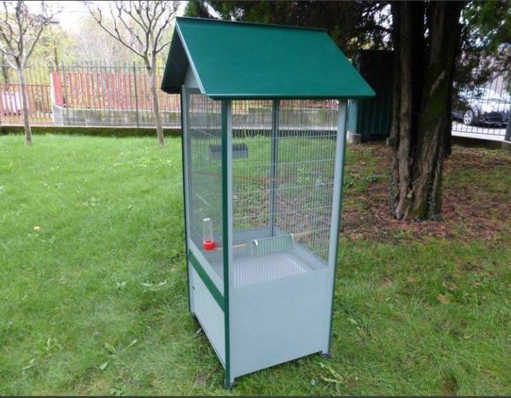 Rectangular aviary size cm 60x50x160 h.