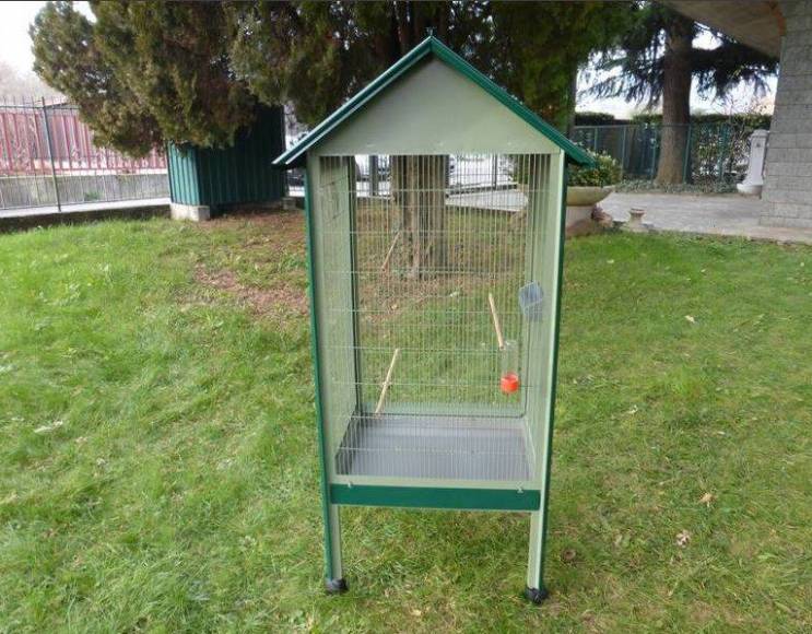 Rectangular aviary size cm 60x50x160 h.