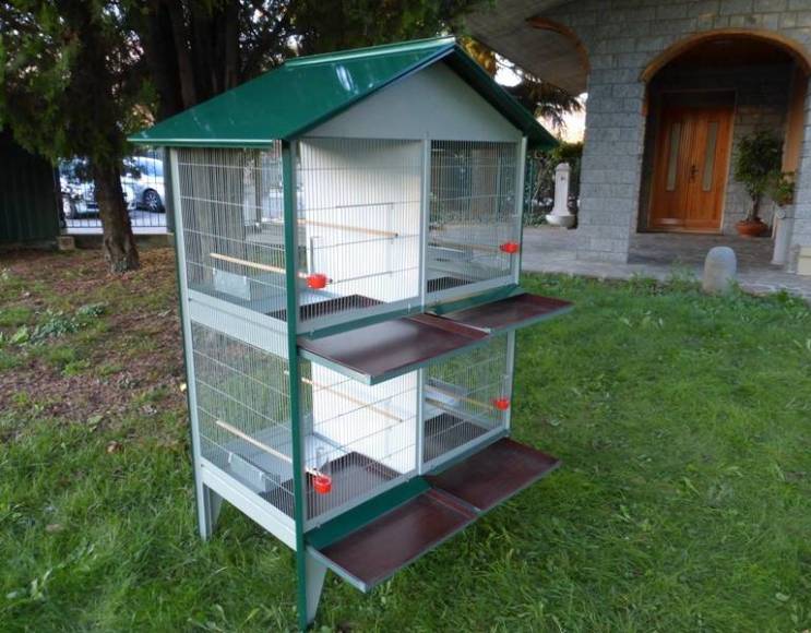 Rectangular aviary size cm 105x60x175 h.