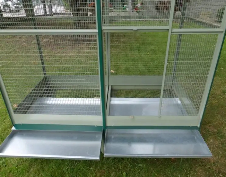 Rectangular aviary size cm. 150x80x200 h.