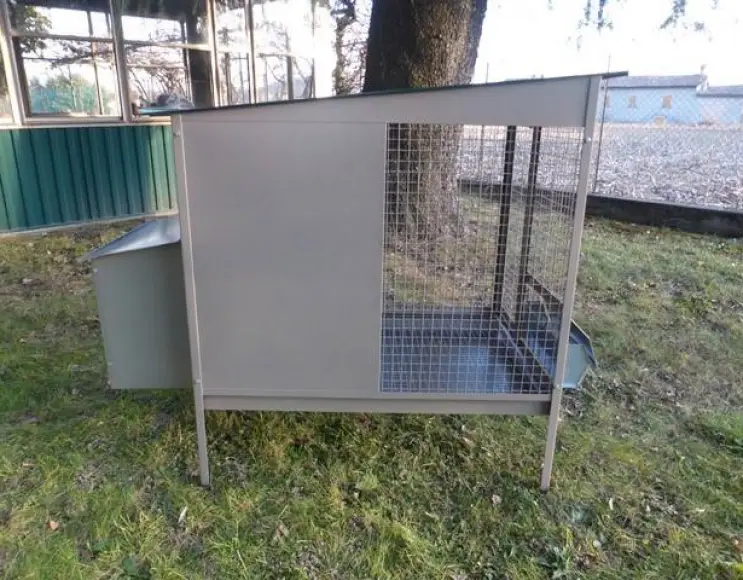 Chicken coop cm 75x100x110h.