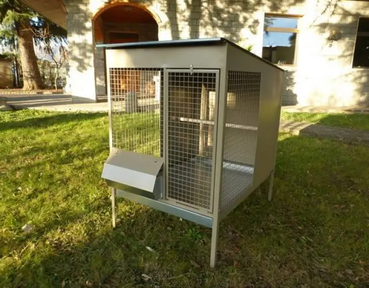 Chicken coop cm 75x100x110h.