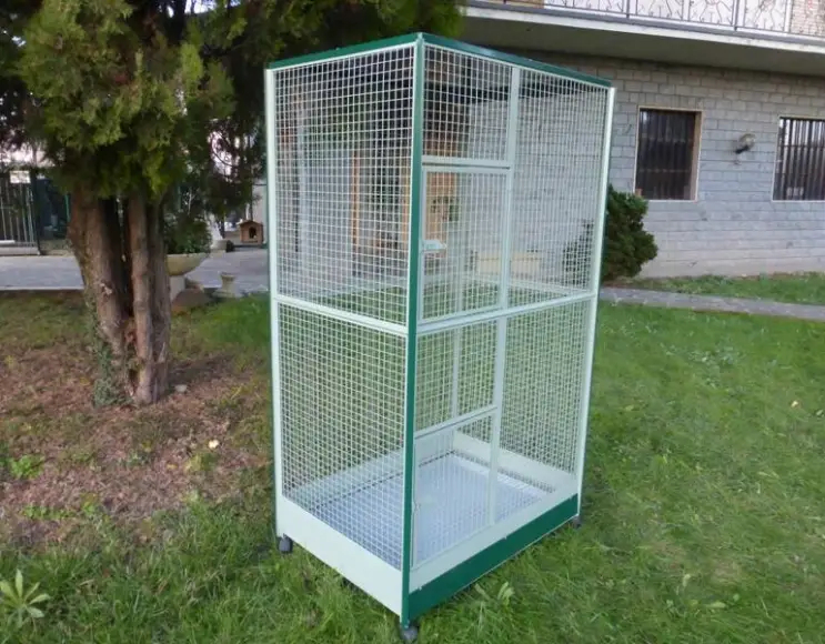Cage for parrots 105x75x180 h.