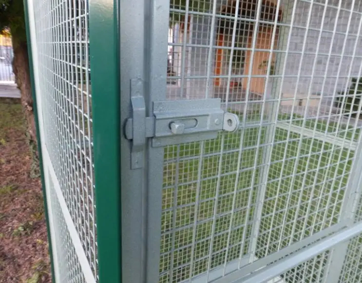 Cage for parrots 105x75x180 h.