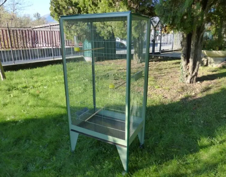 Indoor aviary cage cm 74x54x155 h.