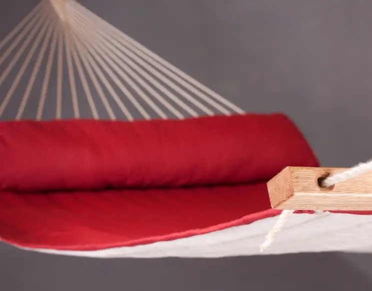 CHILLI HAMMOCK WITH STICK, PADDED TOWEL AND CUSHION