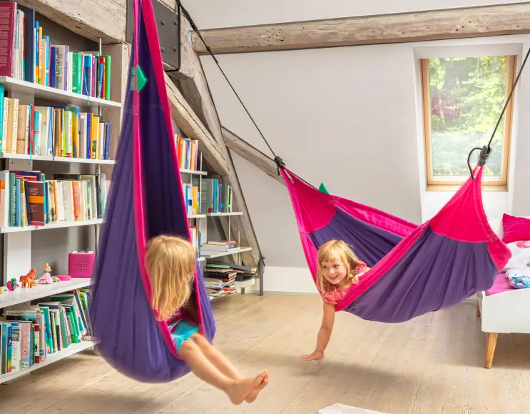LILLY MODEL DROP-shaped HANGING CHAIR