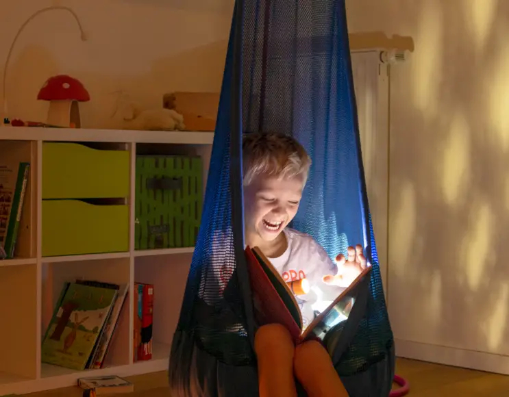 MOBY MODEL DROP-shaped HANGING CHAIR
