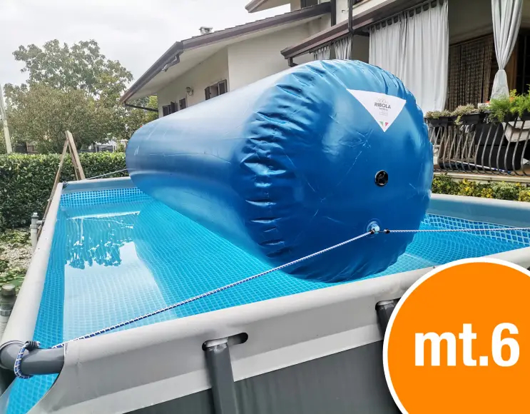 Inflatable pillow for pools- against stagnation